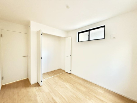 �q������ ����