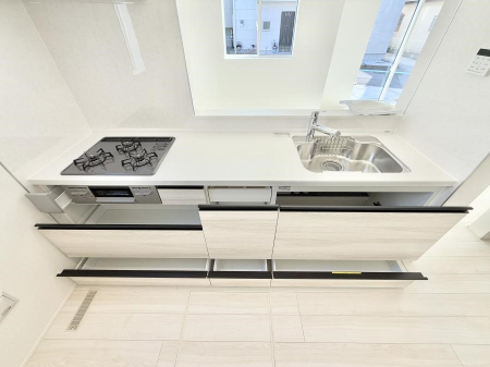 �L�b�`�� �����������������Ԃ����܂��A�Ί炠�ӂ��L�b�`��