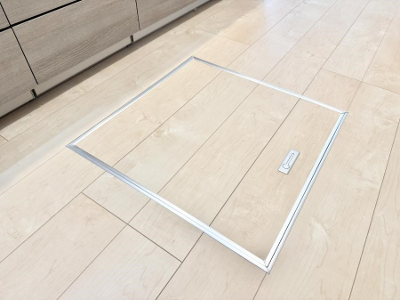 ���̑����� �ݔ����B�ꂽ���[�X�y�[�X�ŉƑS�̂��X�b�L��