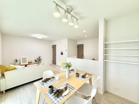 ���̑����� �������Ƒ��̏Ί炪���ӂ��A���났�̋��