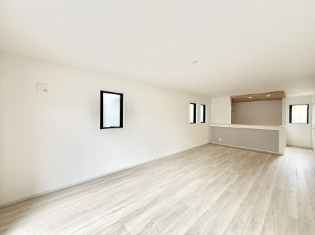 ���r���O �����������������Ɠ��ʂɂ���A�e���̋��