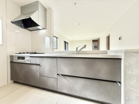 �L�b�`�� �����������������Ԃ����܂��A�Ί炠�ӂ��L�b�`��