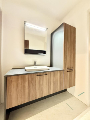 ���ʑ�E���ʏ� �������Ƒ��݂�Ȃ��g���₷���z�u�ł�