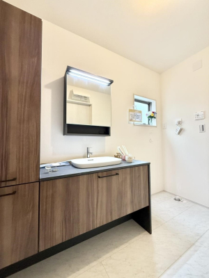 ���ʑ�E���ʏ� �������Ƒ��݂�Ȃ��g���₷���z�u�ł�