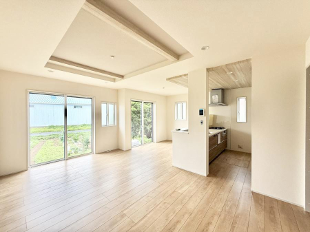 ���r���O 3����  �����R�Ɖ�b�����܂��A�S�n�悢�ЂƂƂ�