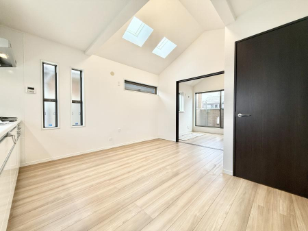 ���r���O �������S���������ꏊ�A�������߂����郊�r���O