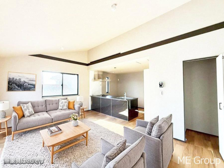 ���r���O ���������났�ƏΊ炪�W�܂�A�S���܂郊�r���O