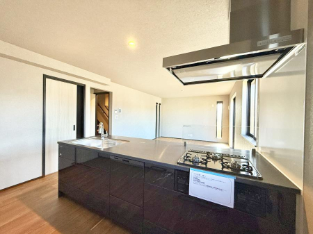 �L�b�`�� �������Ƒ����J��[�߂�A������̂���L�b�`��