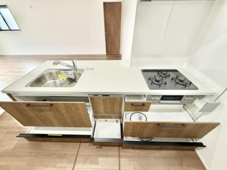 �L�b�`�� �������Ƒ����J��[�߂�A������̂���L�b�`��