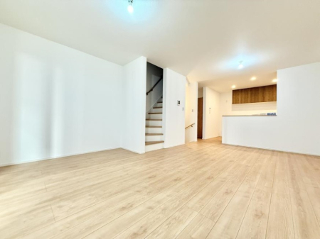 ���r���O ���������R�Ɖ�b�����܂��A�S�n�悢�ЂƂƂ�