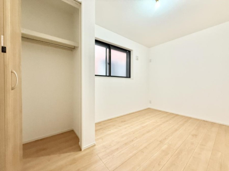 �q������ �������v���C�x�[�g��ԂƂ��ĐÂ��ŗ�������������񋟂��Ă���܂�