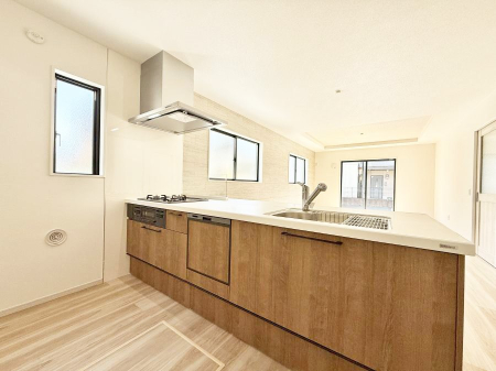 �L�b�`�� �������Ƒ����J��[�߂�A������̂���L�b�`��