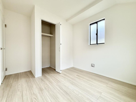 �Q�� ���������̔z�u��ʋC���̗ǂ��݌v�ŕ����̋�C�������炸�A��ɐV�N�ȋ�C������܂�