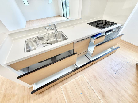 �L�b�`�� �����������������Ԃ����܂��A�Ί炠�ӂ��L�b�`��