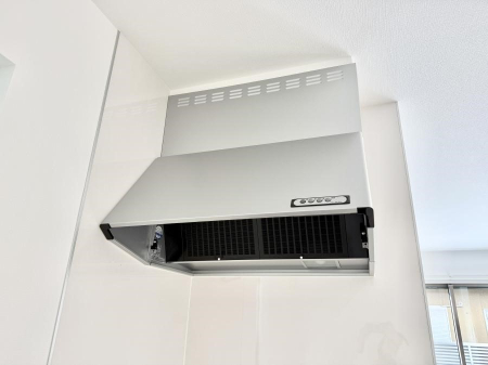 ���̑����� �ݔ����������̏��C����������C��ɗU������A�����I�ɔr�����ł��܂��B