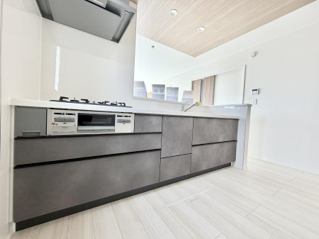 �L�b�`�� �������Ƒ����J��[�߂�A������̂���L�b�`��