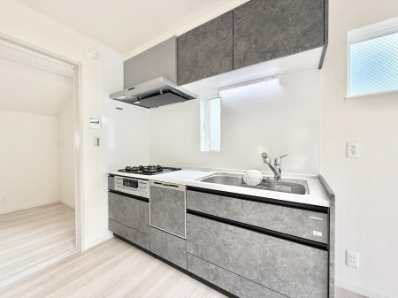 �L�b�`�� ���������y���݂ƐH�ׂ�K����͂���L�b�`��