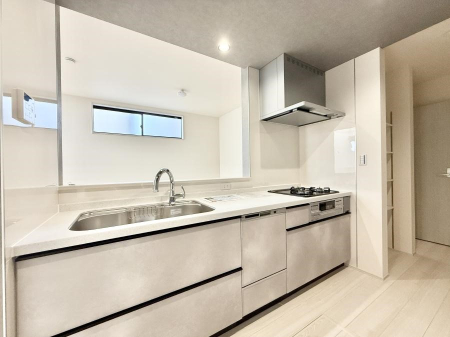 �L�b�`�� �������Ƒ����J��[�߂�A������̂���L�b�`��