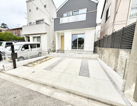  �O�ρ������̒��Ԃ����K��