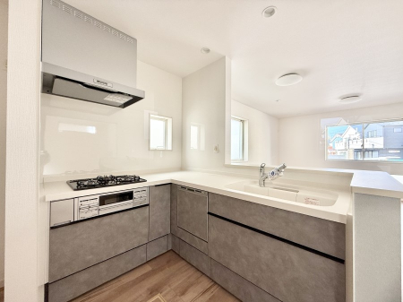 �L�b�`�� �������A�C�f�A�L����A�N���G�C�e�B�u�ȗ������