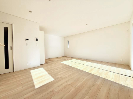 ���r���O ���������R�Ɖ�b�����܂��A�S�n�悢�ЂƂƂ�