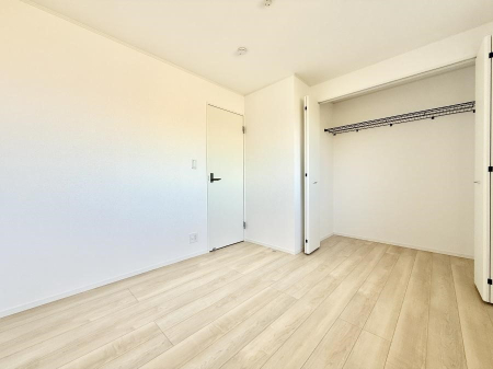 �Q�� ���������̔z�u��ʋC���̗ǂ��݌v�ŕ����̋�C�������炸�A��ɐV�N�ȋ�C������܂�