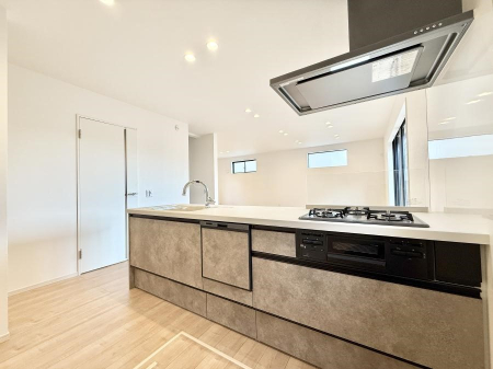 �L�b�`�� �������Ƒ����J��[�߂�A������̂���L�b�`��