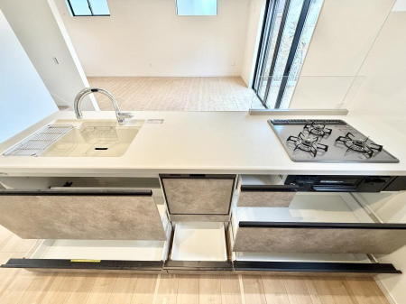 �L�b�`�� �����������������Ɗy�����Ȃ�A���K�ȃL�b�`�����