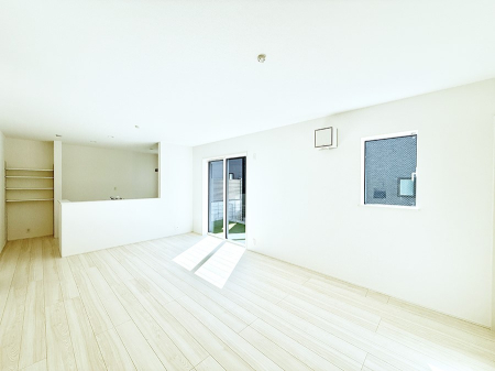 ���r���O ���������C�ɓ���̏ꏊ�ŁA�̂�т�Ƃ������Ԃ�