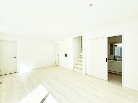 ���̑����� �������Ƒ��̏Ί炪���ӂ��A���났�̋��