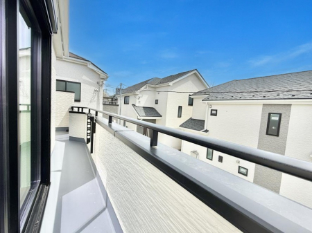 �o���R�j�[ ������ �G�߂̈ڂ낢����������J���I�ȋ�Ԃł�