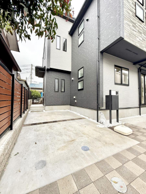  �O�ρ��J�[�X�y�[�X�L