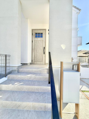 ���� �O�ρ� �V���v���Ŕ������A�Z�܂��̑���ۂ��ʂ錺�ւł�