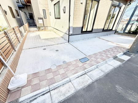  �O�ρ��J�[�X�y�[�X�L