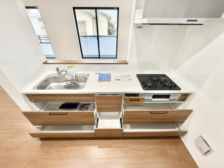 �L�b�`�� �������Ƒ����J��[�߂�A������̂���L�b�`��