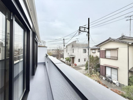 �o���R�j�[ ������ �G�߂̈ڂ낢����������J���I�ȋ�Ԃł�