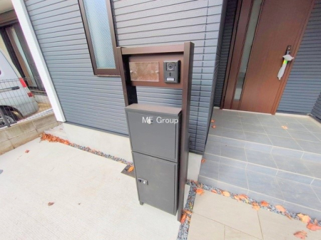 ���̑����� �ݔ����s�ݎ��ł��ו����󂯎���֗��ȑ�z�{�b�N�X