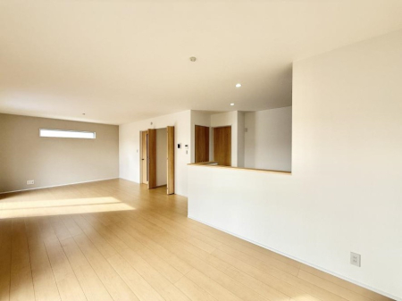 ���r���O ���������R�Ɖ�b�����܂��A�S�n�悢�ЂƂƂ�