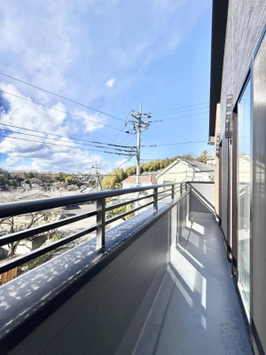 �o���R�j�[ ������ �G�߂̈ڂ낢����������J���I�ȋ�Ԃł�