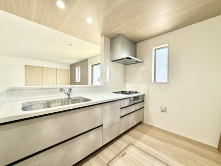 �L�b�`�� ���������y���݂ƐH�ׂ�K����͂���L�b�`��