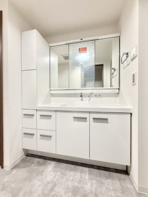 ���ʑ�E���ʏ� �������Ƒ��݂�Ȃ��g���₷���z�u�ł�