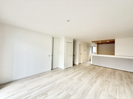 ���r���O �����������������Ɠ��ʂɂ���A�e���̋��