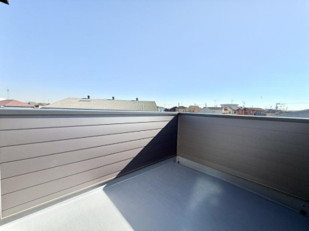 �o���R�j�[ ������ �G�߂̈ڂ낢����������J���I�ȋ�Ԃł�