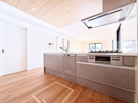 ���ӊ� �a�@ 2500m ���s�������a�@