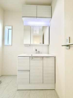 ���ʑ�E���ʏ� ����