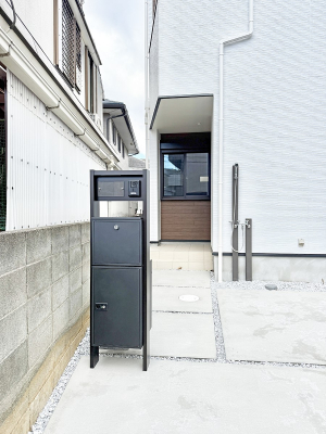 ���� �O�ρ� �V���v���Ŕ������A�Z�܂��̑���ۂ��ʂ錺�ւł�