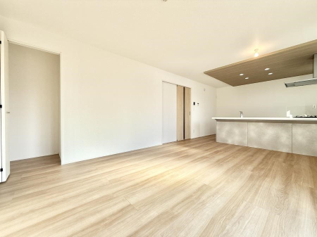 ���r���O ���������R�Ɖ�b�����܂��A�S�n�悢�ЂƂƂ�