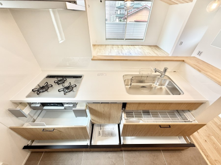 �L�b�`�� �������Ƒ����J��[�߂�A������̂���L�b�`��