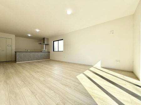 ���r���O ���������R�Ɖ�b�����܂��A�S�n�悢�ЂƂƂ�