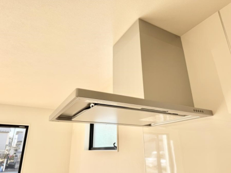 ���̑����� �ݔ����t�[�h�ɕ����Ă���ׁA���������C��ɗU������A�����I�ɔr�����ł��܂�